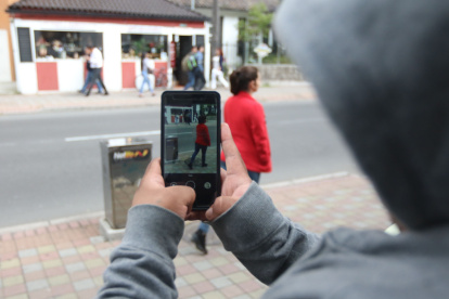 Imagen referencial. El joven solicitó archivos multimedia de carácter sexual.