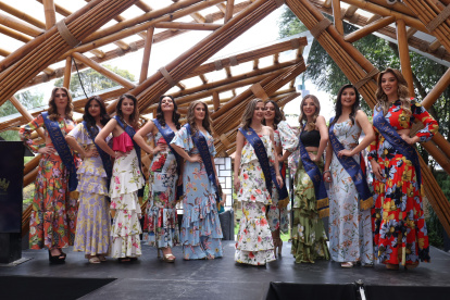 Este 7 de noviembre se presentó  las 10 candidatas a Reina de Quito.