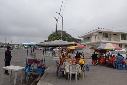 Panorama. Entre los puntos figura el tránsito y comercio informal.