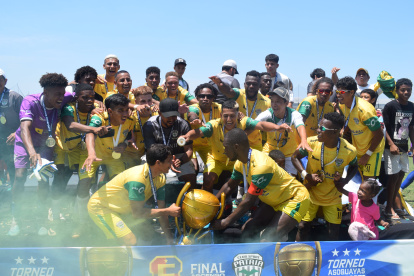 Patria fue campeón del torneo de ascenso del Guayas.