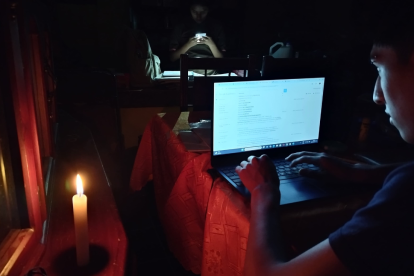 Vuelven a extenderse las horas del racionamiento del suministro eléctrico en Ecuador.