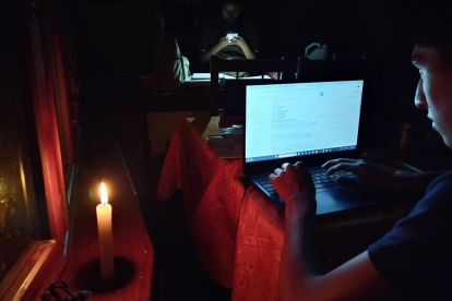 Los guayaquileño han debido adaptar sus rutinas a los apagones.