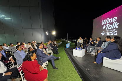 Empresas. Los estudiantes asistieron al conversatorio.