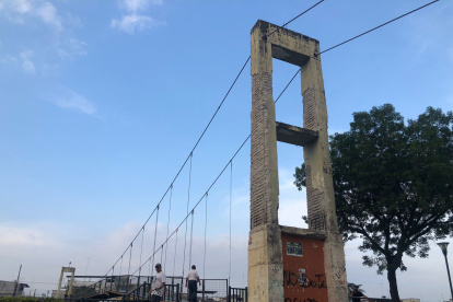 Situación. El martes 12 de noviembre se cerrará este puente colgante.