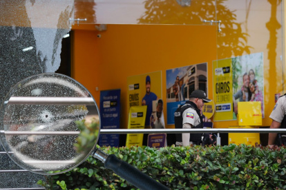 Asalto en centro comercial del norte de Guayaquil.