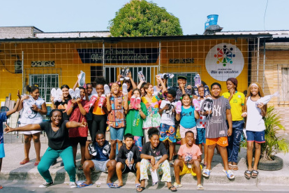 La ONG crea un espacio para niños y busca erradicar el embarazo adolescente.