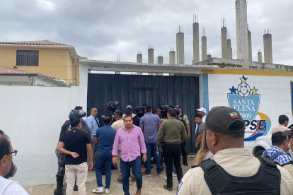 Ni dirigentes ni medios pudieron ingresar a los sufragios.