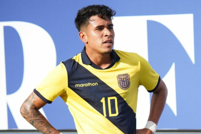 Kendry Páez fue defendido con todo por su entrenador Sebastián Beccacece.