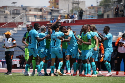 Libertad FC no lo podía creer, ganaba y goleaba a El Nacional.