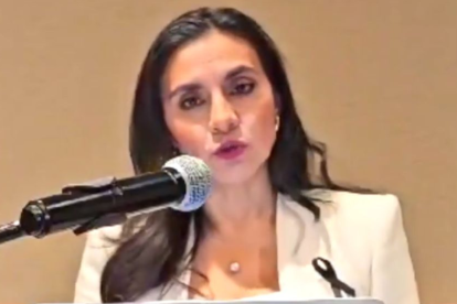 La vicepresidenta de la República, Verónica Abad, durante su pronuciamiento.
