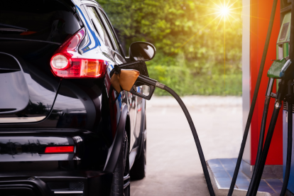 Los precios de las gasolinas varían cada mes.