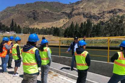 La Epmaps asegura que, pese a la reducción de los caudales, el agua llega a las plantas de tratamiento de agua potable como la de Paluguillo.