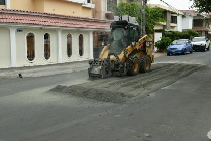 Las maquinarias del Cabildo ejecutaron las labores en el interior de la ciudadela