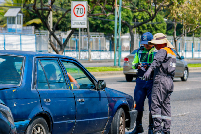 Los Centros de Revisión Técnica Vehicular son quienes realizan el proceso