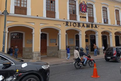 En las últimas semanas se han generado algunos roces al interior de la Alcaldía de Riobamba, entre empleados, concejales y el alcalde.
