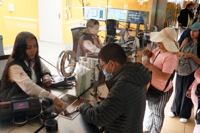 El Metro de Quito ya se puede descontar el pasaje de hasta tres invitados con una sola Cuenta Ciudad.