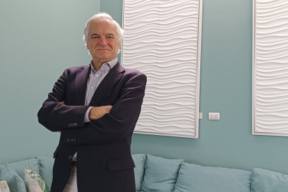 Miguel Garrido, presidente de la Confederación Empresarial de Madrid, participa en el encuentro de empresarios que se realiza en Cuenca. /