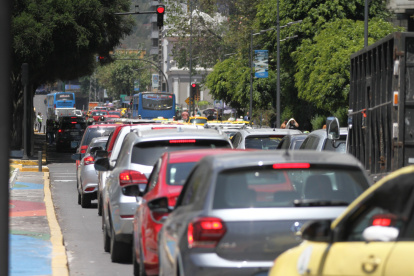 La medida está vigente en la urbe de lunes a viernes a partir de las 06:00.