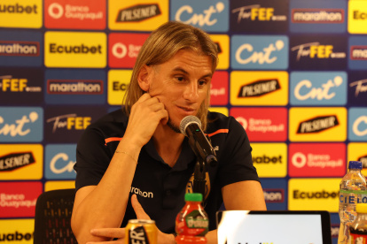 Sebastián Beccacece en rueda de prensa del miércoles 13 de noviembre, en la previa del partido de eliminatorias sudamericanas ante Bolivia.