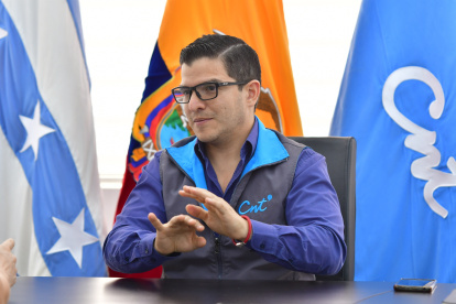 Juan Alfredo Gonzaga, gerente de CNT atendió a EXPRESO en sus oficinas