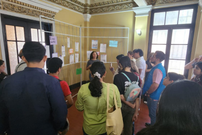 Estudiantes y docentes crearon un espacio público de reflexión