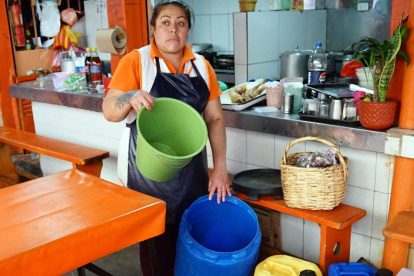 Los barrios del sur de Quito son los sectores afectados por los cortes de agua programados por la Epmaps.