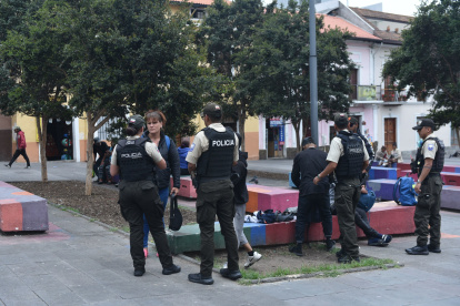 Control. Los operativos policiales en el espacio público han permitido reducir los índices de inseguridad.