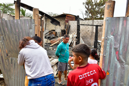 Varias familias quedaron sin un techo donde refugiarse.