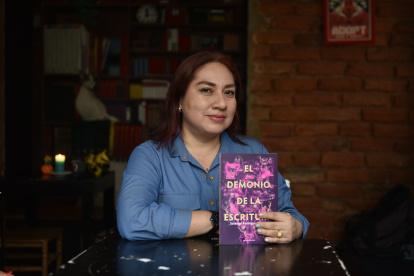 La escritora publicó recientemente el libro de relatos El demonio de la escritura.