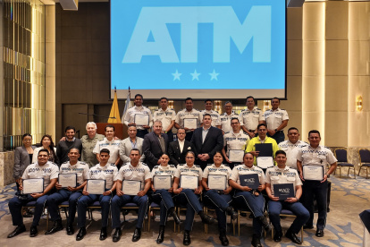 Agentes de tránsito especializados.