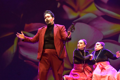 La música de la ópera cómica italiana en dos actos es de Wolfgang Amadeus Mozart y libreto de Lorenzo Da Ponte.