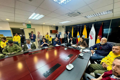 Proceso. El comité de Operaciones de Emergencia (COE) nacional anunció que se mantiene en sesión permanente para verificar el comportamiento climático en Ecuador.