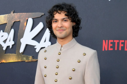 El ecuatoriano actua en la serie Cobra Kai