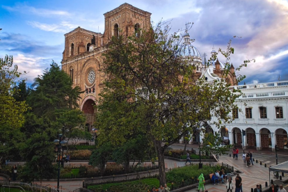 Apagones en Cuenca continúan alterando las rutinas de los ciudadanos.