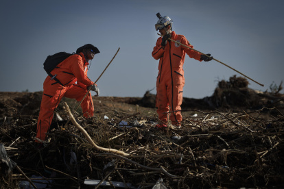 La larga experiencia en catástrofes humanitarias del grupo de voluntarios mexicanos Topos Aztecas está ahora al servicio de encontrar a Elisabet, una mujer de 38 años que fue arrastrada por el temporal de Valencia.