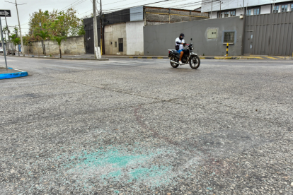 l hecho se produjo mientras el empresario se movilizaba en una camioneta.