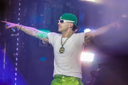 El cantante colombiano Salomón Villada Hoyos​, conocido mundialmente por su nombre artístico Feid se presentará este 19 de noviembre