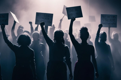 Cientos de mujeres alzaron su voz en redes para denunciar a un fotógrafo.