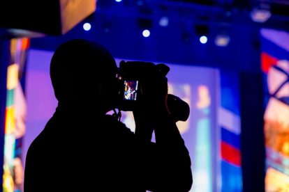 El fotógrafo, un joven de 22 años y estudiante de comunicación, es conocido en redes sociales como I.Visual.