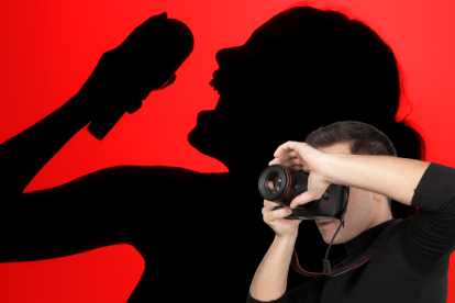 El fotógrafo acusado de acoso digital fue parte del equipo de Mar Rendón.