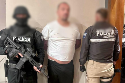 Varias personas fueron arrestadas durante los operativos.