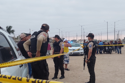 La Policía investiga el caso donde fueron asesinadas dos personas.