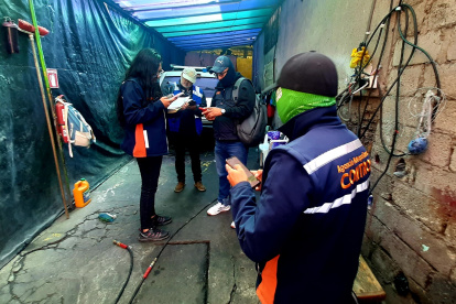 Durante las inspecciones, la EPMAPS detectó un medidor de agua dañado, una posible conexión clandestina de agua, un medidor no registrado para fines comerciales y otro presuntamente manipulado para reducir el consumo registrado.