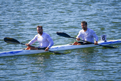 Los hermanos César y Sebastián De Cesare compitieron en Uruguay.