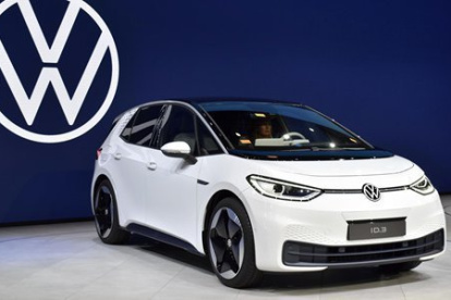 Transporte. Uno de los modelos de carros de la marca Volkswagen.