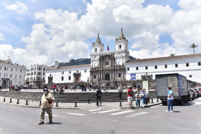 En la plaza de San Francisco se realizará el festival "Las voces de Latinoamérica cantan a Quito".