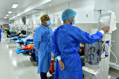 Una sala de diálisis que visitó un equipo de Diario EXPRESO.