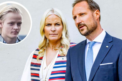 Margus con su madre y su padrastro, el príncipe Haakon