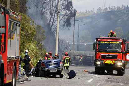 Choque múltiple en la avenida Simón Bolívar dejó victimas mortales