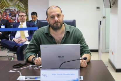 La asambleísta de la Revolución Ciudadana, Ana Herrera, presentó la solicitud de juicio por un presunto incumplimiento de funciones.